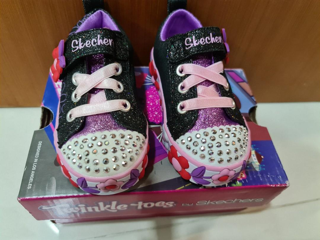 Skechers daisy lites top
