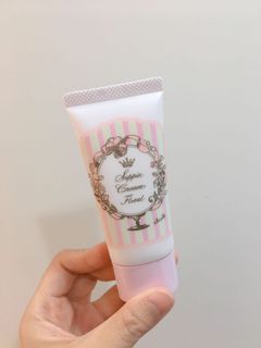 （分類：）位於 。 由 cwynwardrobe 提交（商品編號 1044099062，圖片 1）。簡介： 。