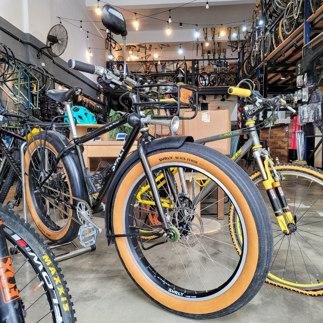 Surly black floyd 2025