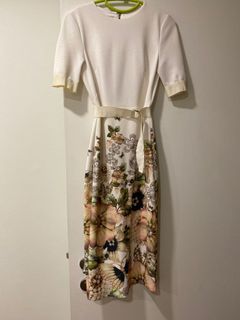 (Category: ) located in . Submitted by thewardrobe.net (Listing ID 1044157143, Image 1). Description: .