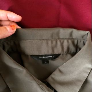 (Kategori: ) berada di . Dikirim oleh athelier (ID iklan 1044000533, Gambar 1). Deskripsi: .