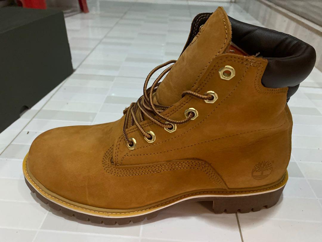 Timberland 6 inch Auburn Boots