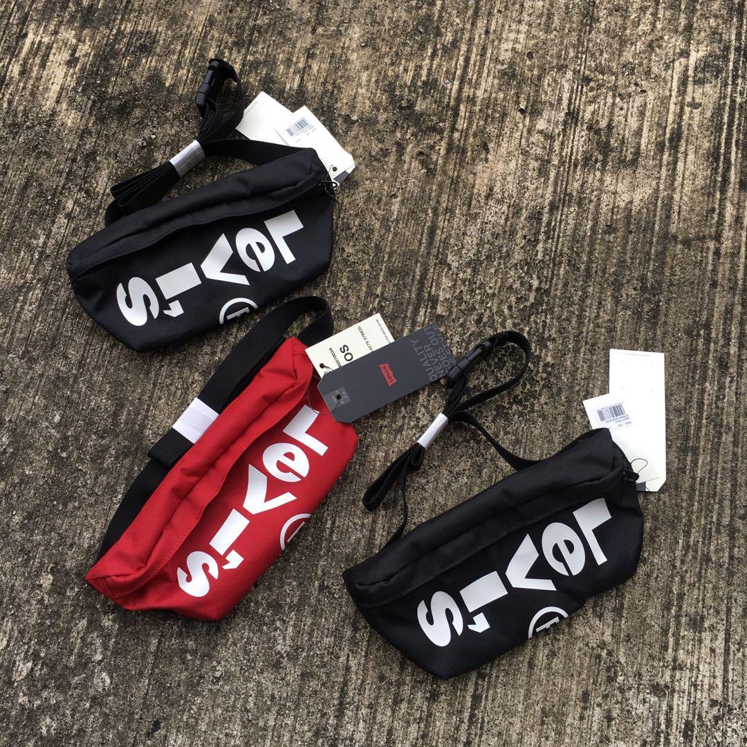 levi's waist bag