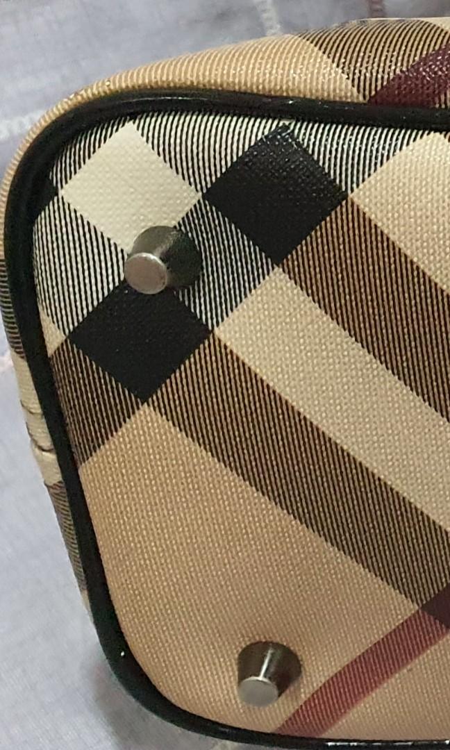 100% Authentic Burberry Nova Check Tote Bag#BAGS15OFF, Women's Fashion,  Bags & Wallets, Tote Bags on Carousell