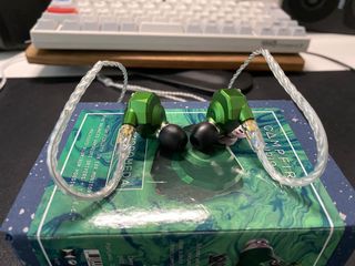 （分類：）位於 。 由 supralai 提交（商品編號 1044336065，圖片 1）。簡介： 。