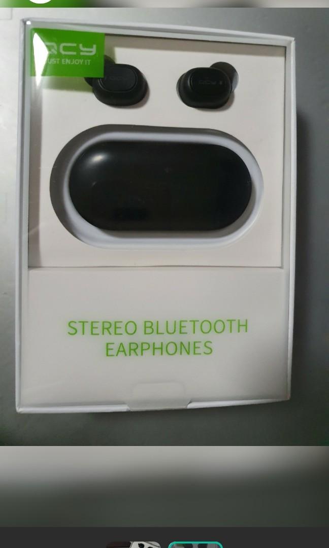 Almost new QCY T2S TWS Bluetooth Earphones