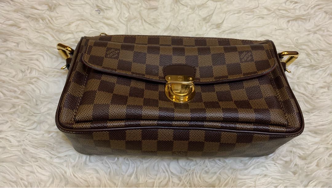 Louis Vuitton Trifold Elise Wallet lv not gucci prada, Luxury, Bags &  Wallets on Carousell