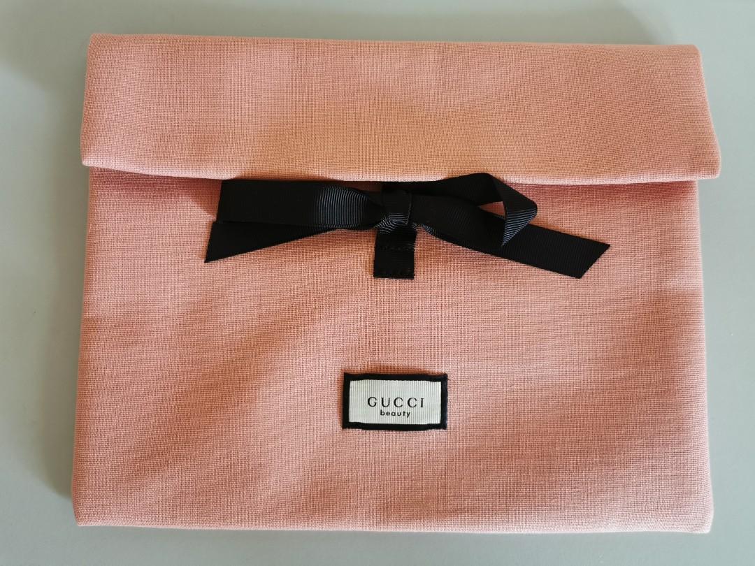 Gucci shop guilty pouch