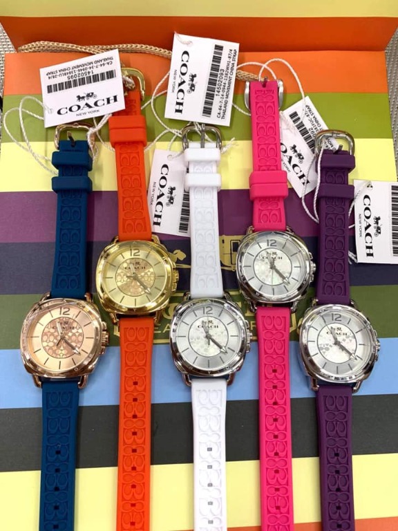 Coach watch deals rubber strap