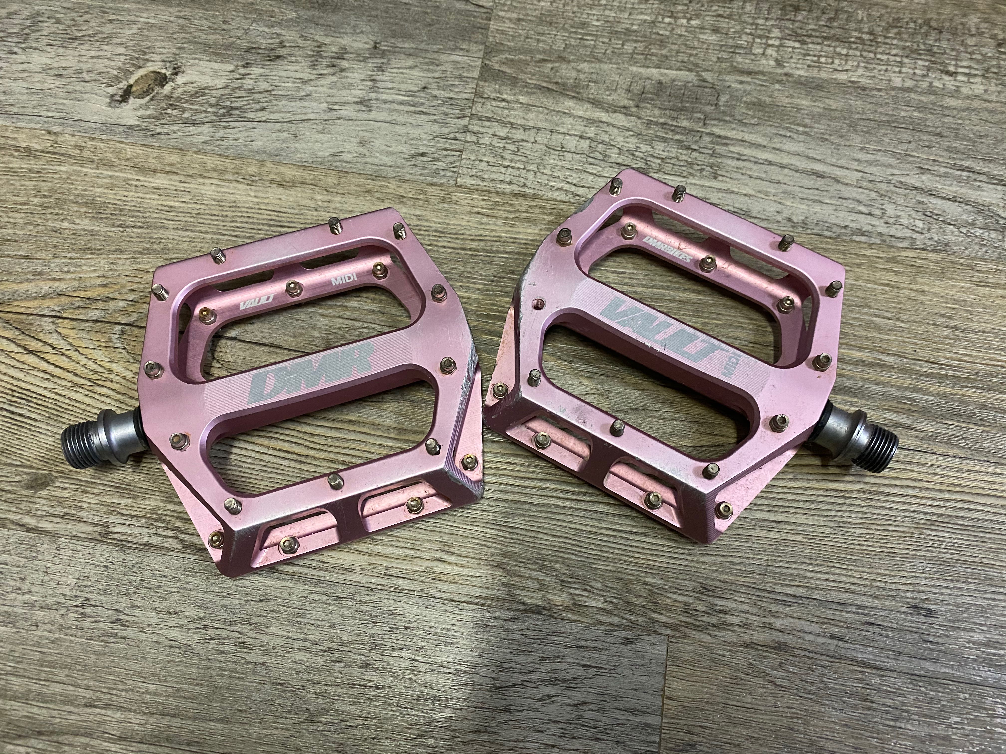 Dmr on sale vault pink