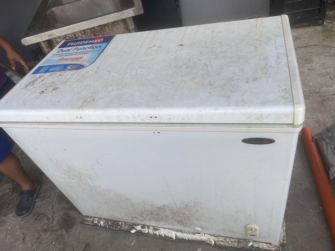 Fujidenzo Fc 10 Adf 10 Cu Ft Solid Top Chest Freezers White Tv Home Appliances Kitchen Appliances Refrigerators And Freezers On Carousell