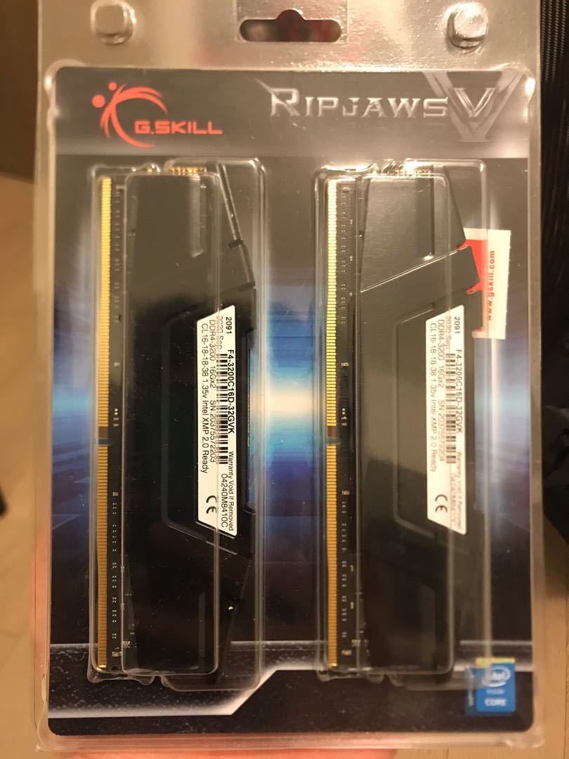G.SKILL 32GB (2 x 16GB) Ripjaws V Series DDR4 PC4-25600 3200MHz