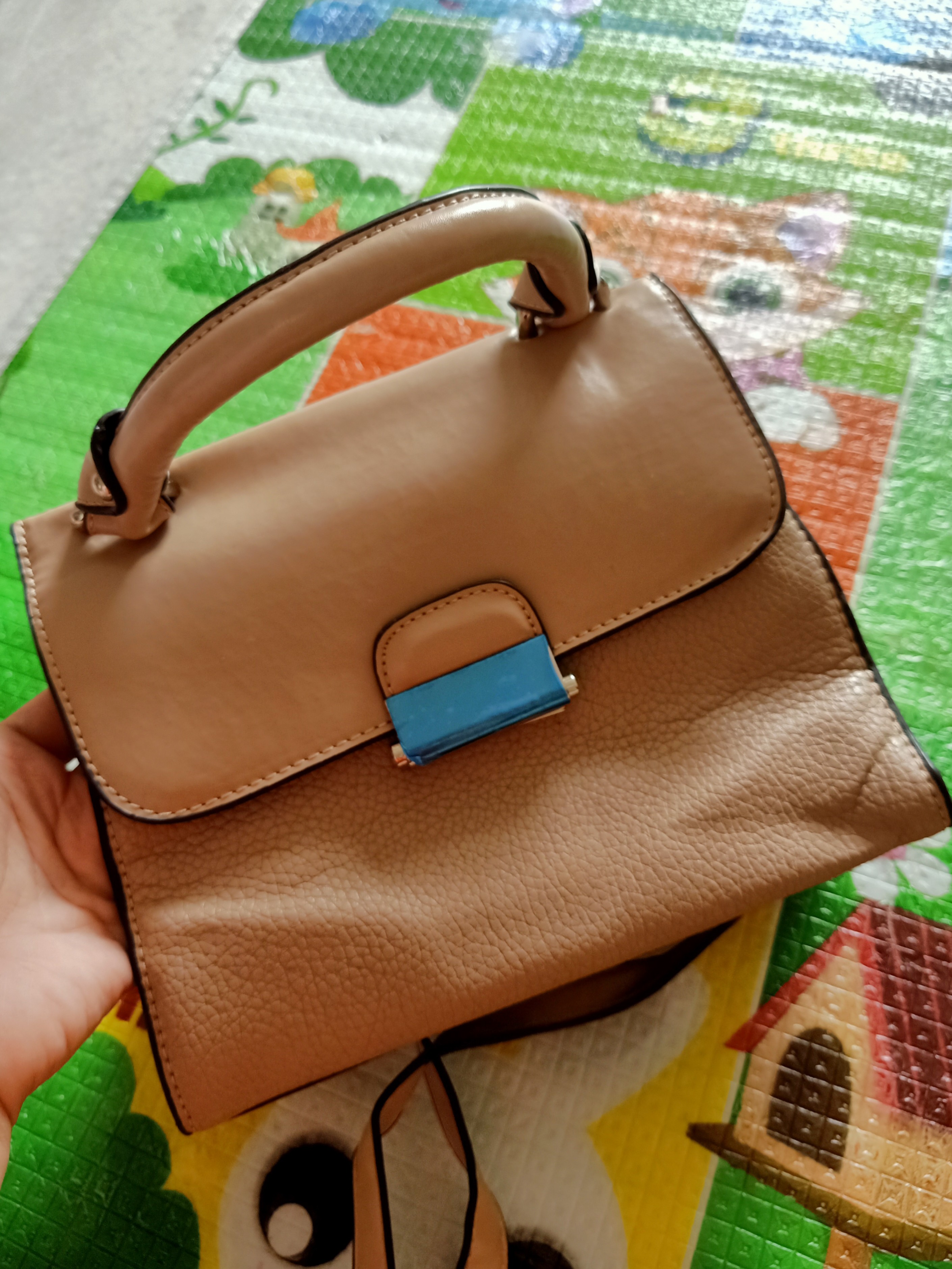 Mango sling clearance bag