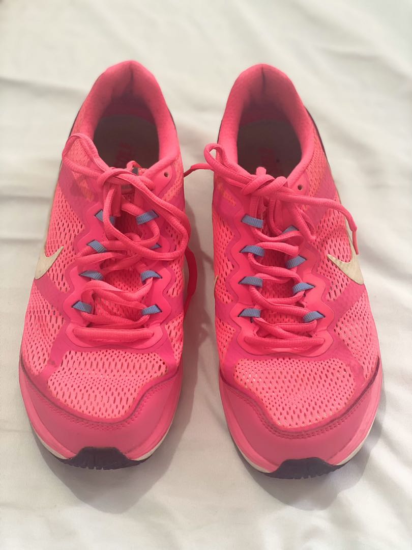 nike womens hot pink shoes