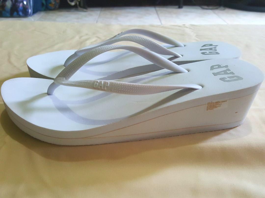 Gap wedge flip flops sale