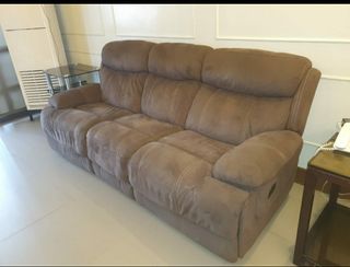 (Category: ) located in . Submitted by brb89 (Listing ID 1044213163, Image 1). Description: .