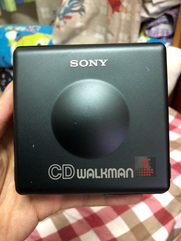 日版Sony Discman D82 8cm CD Player 隨身聽, 音響器材, 音樂播放裝置