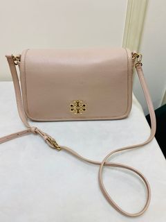 （分類：）位於 。 由 mabellai 提交（商品編號 1044315621，圖片 1）。簡介： 。