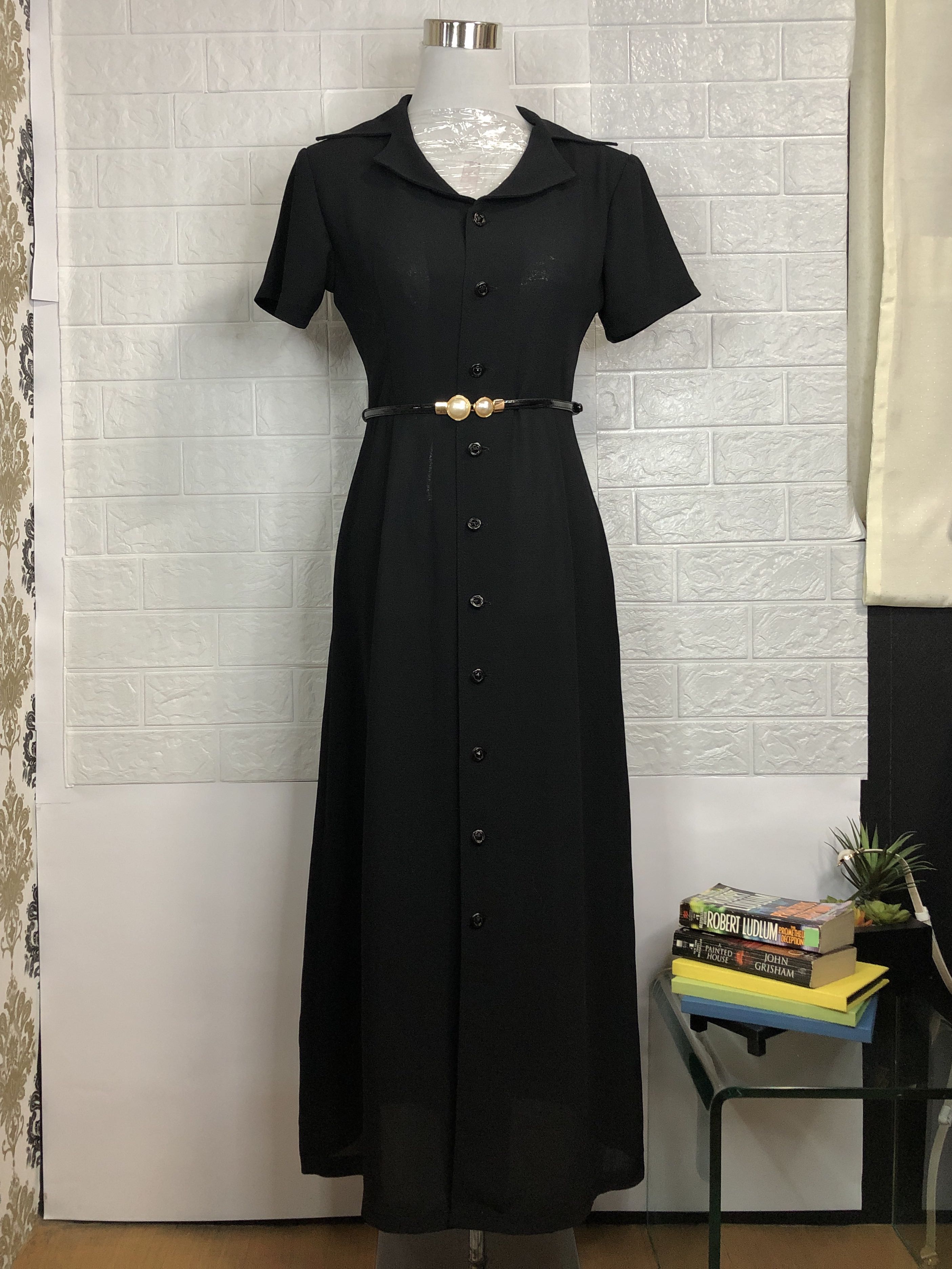 VINTAGE BLACK BUTTON DOWN MAXI DRESS, Women's Fashion, Dresses & Sets