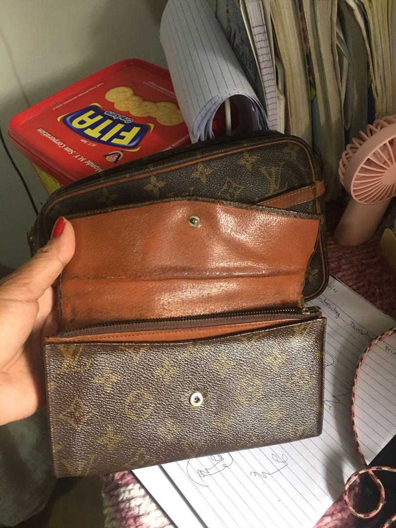 SALE❗️Orig LV Wallet Box, Luxury, Bags & Wallets on Carousell