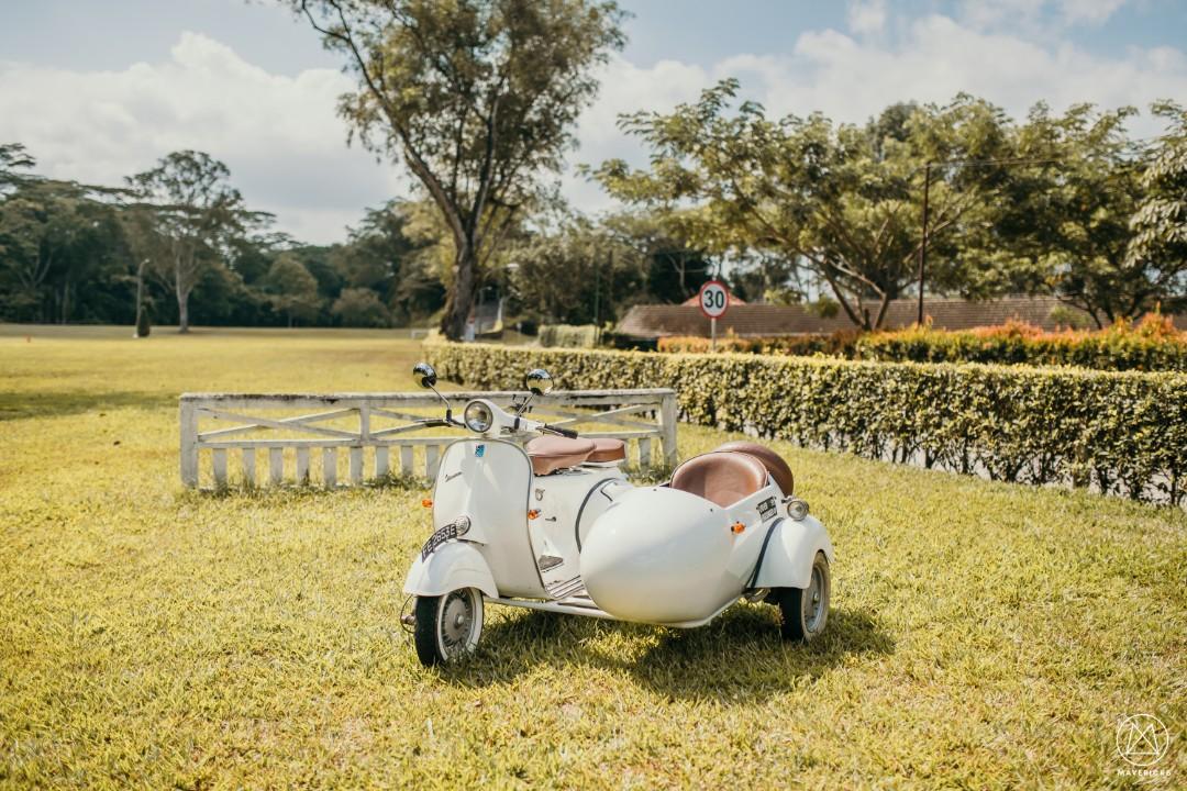 S'pore boyfriend rents Vespa with sidecar for romantic anniversary, gets  girlfriend drenched in rain -  - News from Singapore, Asia and  around the world