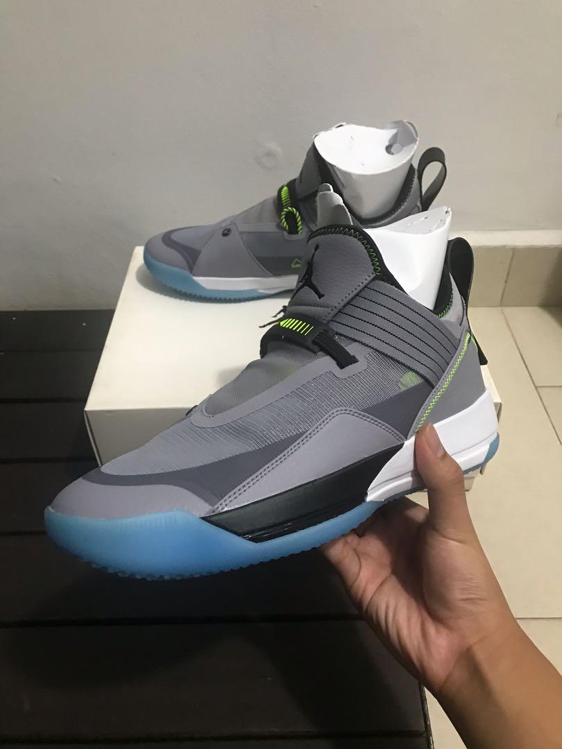 Air jordan shop 33 cement grey