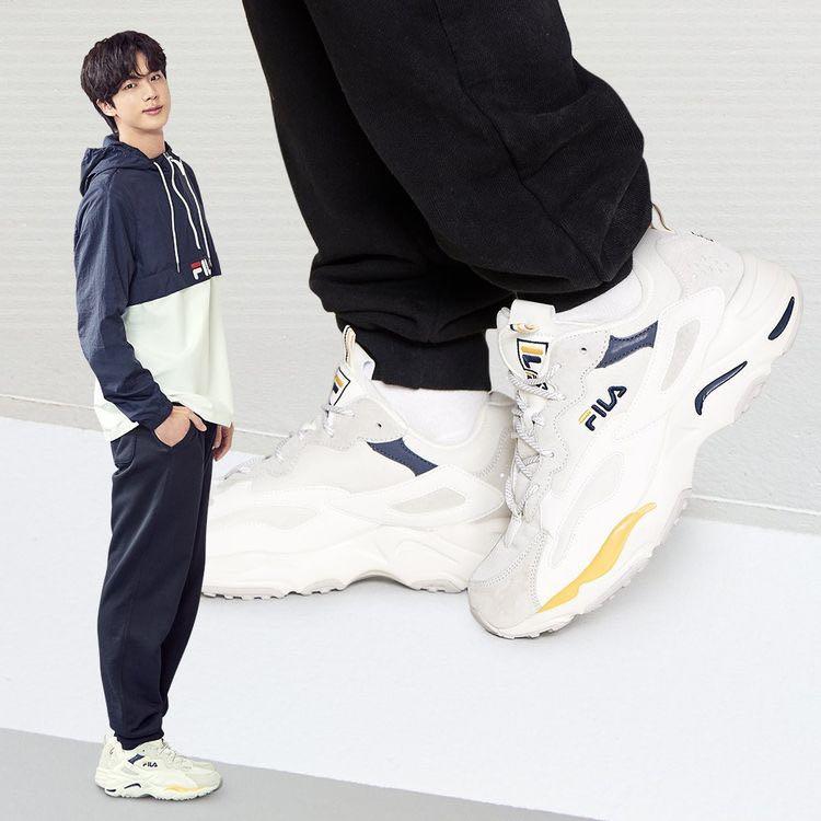 Kilde Footpad Amerika AUTHENTIC BTS FILA (Seokjin) RAYTRACER shoes, Women's Fashion, Footwear,  Sneakers on Carousell