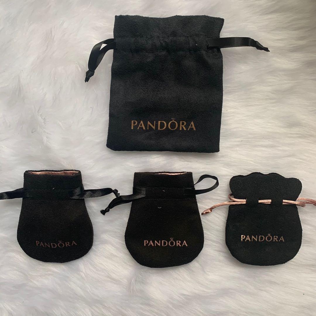 Pandora 2025 velvet pouch