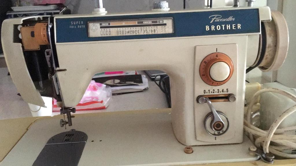 Brother electric sewing machine pacesetter model 701 with cover