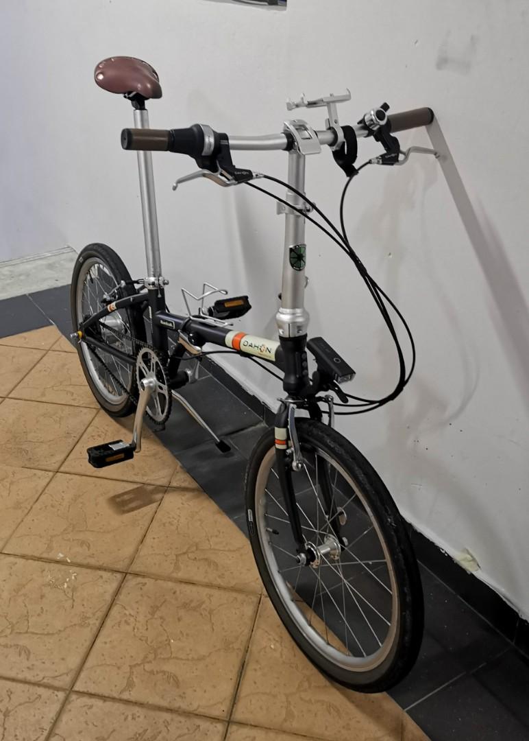 dahon international dahon boardwalk d8 Cinosural International School