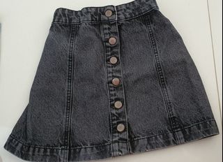 (Category: ) located in . Submitted by kiddies06 (Listing ID 1044518429, Image 1). Description: .