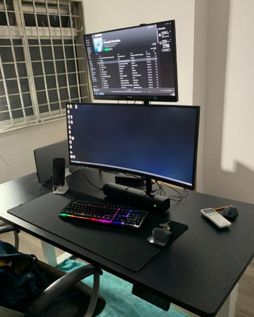 Dual monitor arm (Stack) 34" prism supported, Computers & Tech, Parts