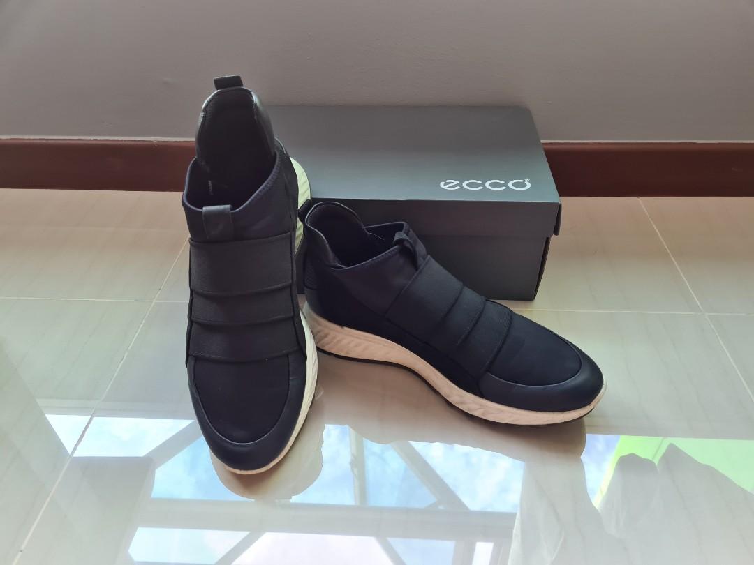 Ecco Slip On Shoes Almost New, Men's Fashion, Footwear, Dress Shoes on ...