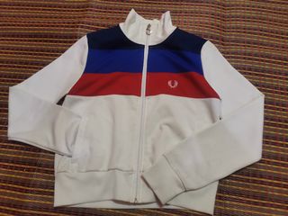 (Category: ) located in . Submitted by adidaslover88 (Listing ID 1044601771, Image 1). Description: .