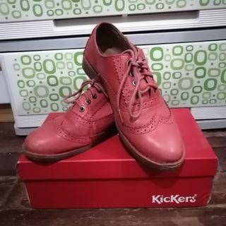 kickers shoes size 4