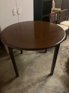 Kitchen Table and 4 Chairs