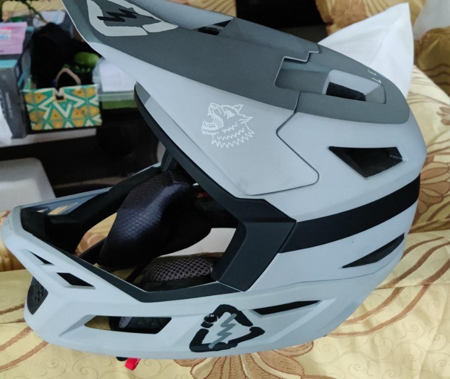 downhill mtb helmet