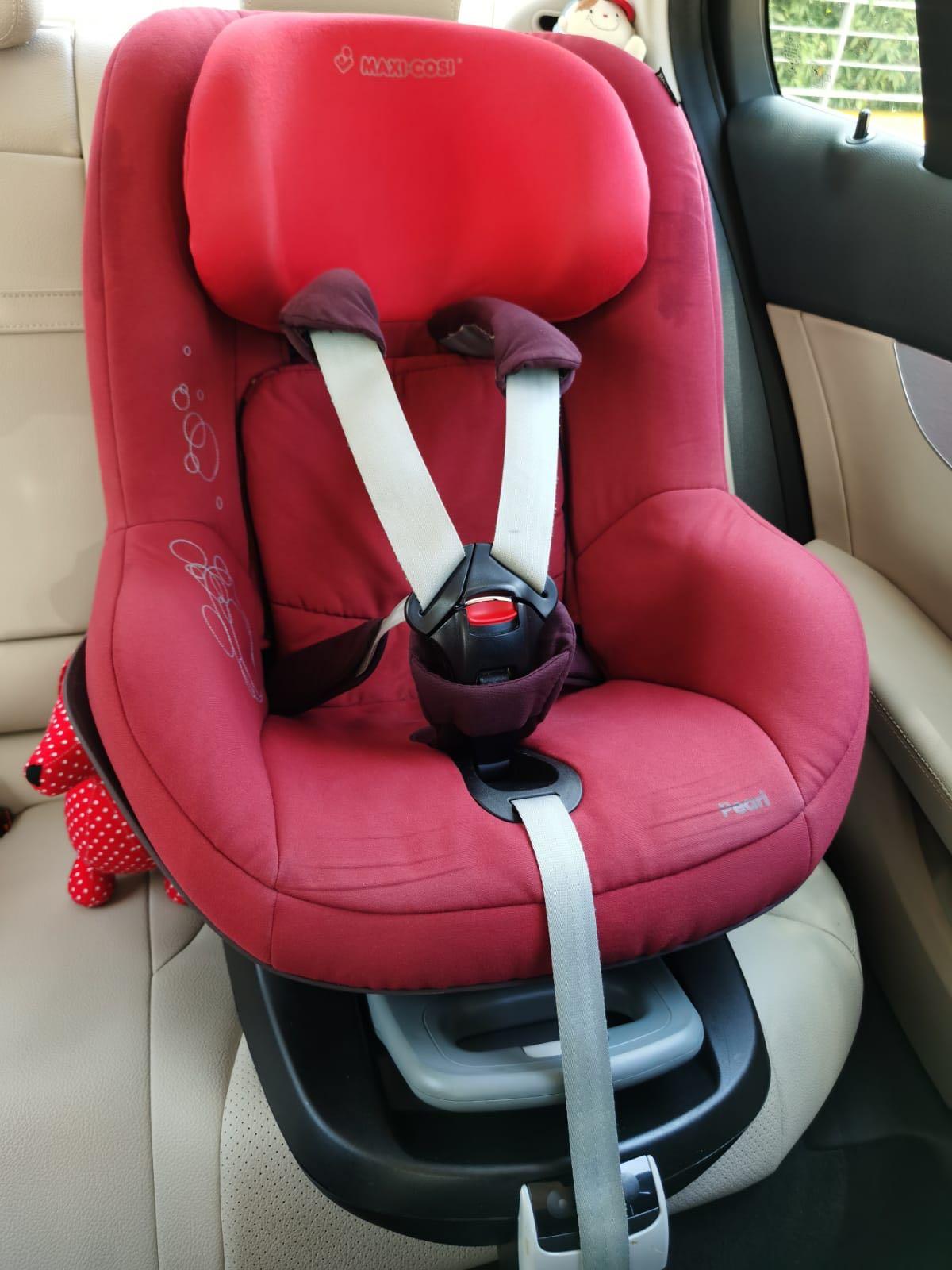 Maxi Cosi Pearl Car Seat + Isofix, Babies & Kids, Car Seats on Carousell