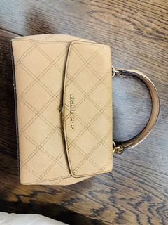 (Category: ) located in . Submitted by krstoremy (Listing ID 1044493967, Image 1). Description: .