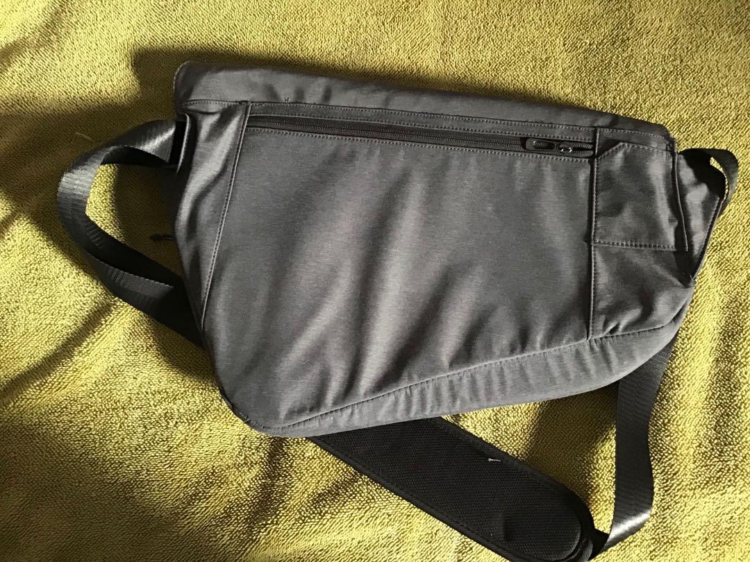 Niid fold sling bag on sale