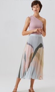 (Category: ) located in . Submitted by lilmsshopper (Listing ID 1044415132, Image 1). Description: .