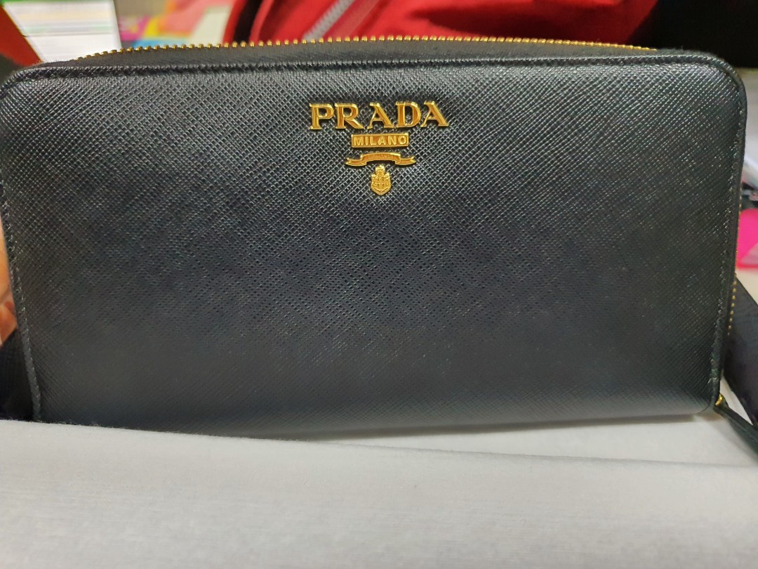 prada saffiano metal