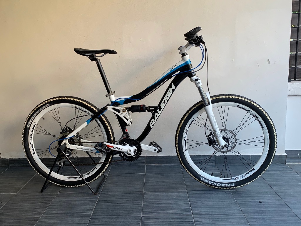 Raleigh Rune full-suspension mountain bike: Under-used, Sports ...