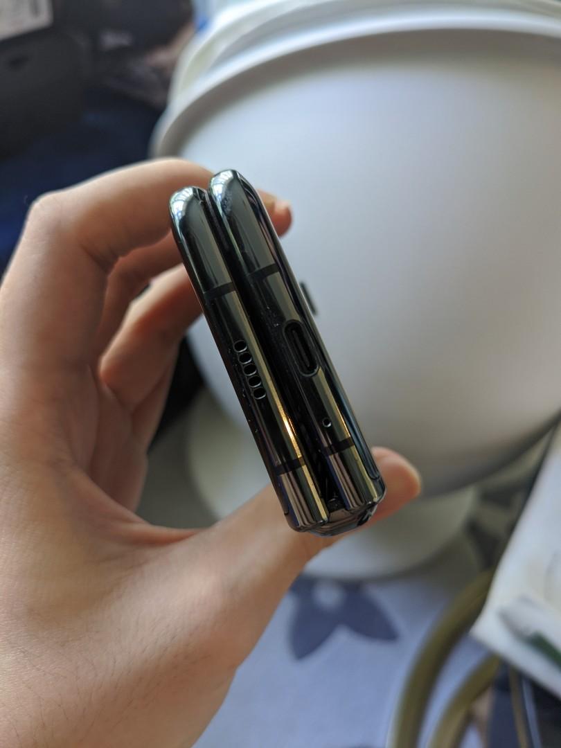 Samsung Galaxy Fold 1 - 512GB, Mobile Phones & Gadgets, Mobile Phones