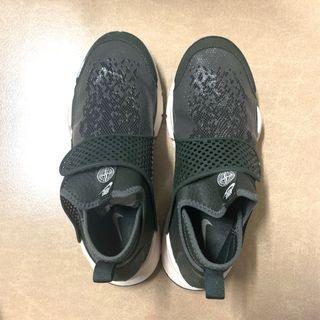 sock dart x stone island