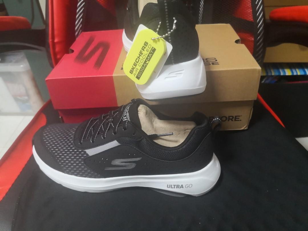US 7.5 Skechers Go Run Vix Tech Perceive Black White Brand new with box Authentic