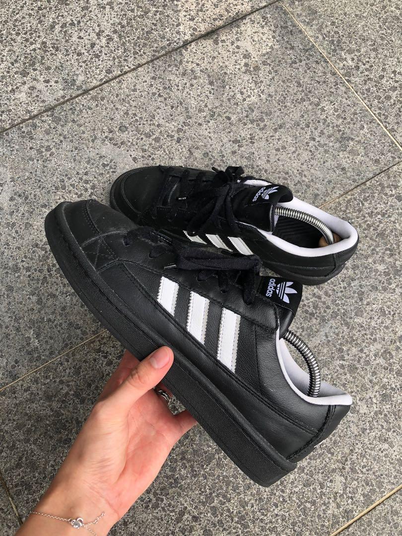 Palace adidas online campton