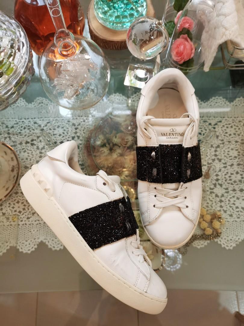 Authentic Valentino Sneakers With Swarovski Crystal 39, Women's Fashion, Sneakers on Carousell