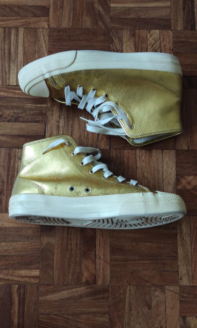 Comme des garcons shop converse size 6 gold