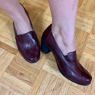 (Category: ) located in . Submitted by prettylilthings05 (Listing ID 1044877599, Image 1). Description: .